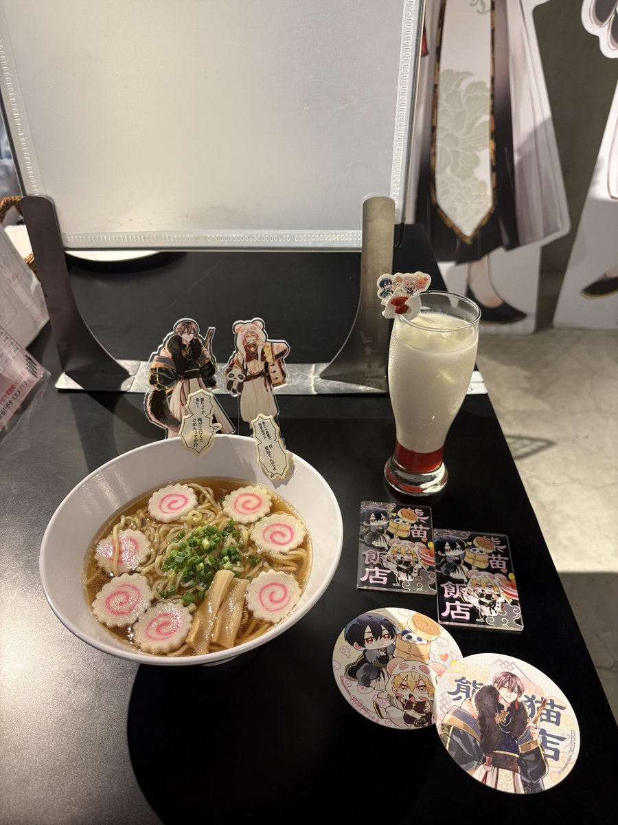 shomakoi_love's tweet photo. しょま恋スマべ2回目〜🌟💘
ようやくラーメン食べられた🍜♡ほんとにラーメン美味しくてずっと食べていたかった笑笑( ´•̥̥̥ω•̥̥̥`)
キービジュひろなおのコースター揃って大歓喜/(>ࠏ<)\💘

#しょま恋スマべ  #少女マンガなら叶わない恋（@yorokobi_g https://t.co/o6X2tnGrkq