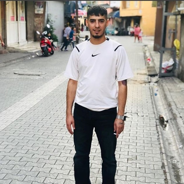 bosunatiklama's tweet photo. Sıfır Bir dizisinin oyuncusu Cengizhan Yurdutek, Karadağ'da yakalanarak Türkiye'ye getirildi.

Bazı suç kayıtları:
▬ Kasten Yaralama.
▬ Basit Yaralama.
▬ Uyuşturucu veya Uyarıcı Madde Ticareti Yapma veya Sağlama. (Burak Doğan) https://t.co/xSrvdr0vT0