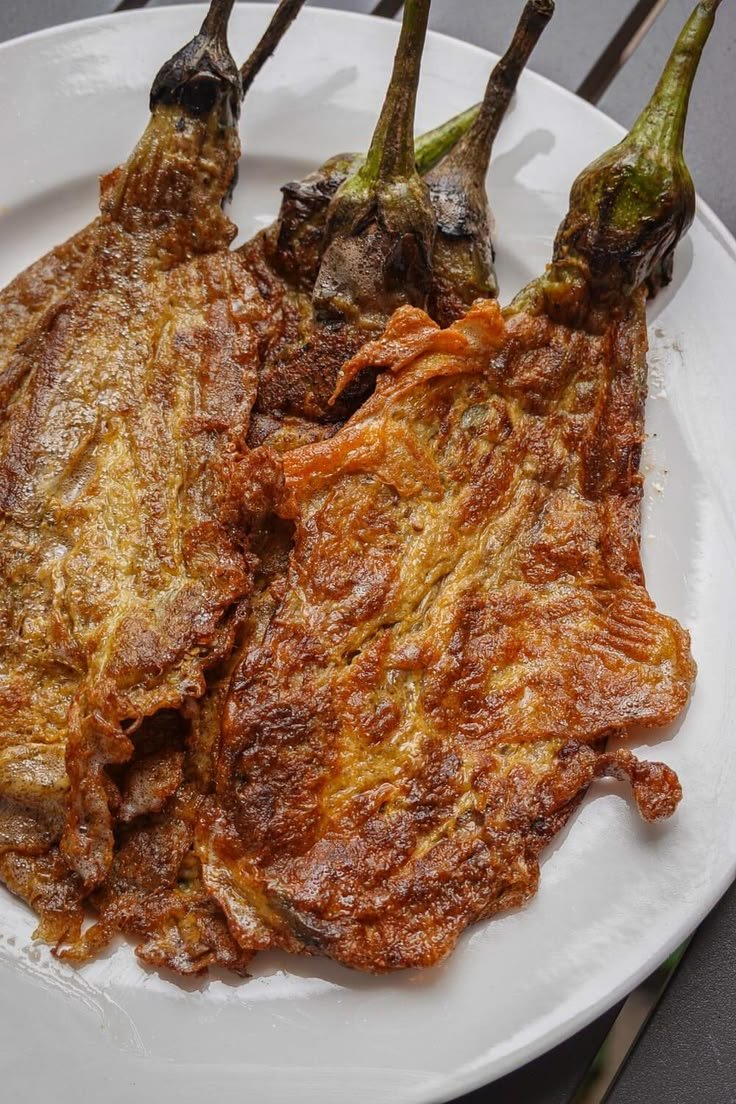redisformapple's tweet photo. Gulay tayo, ginisang ampalaya o tortang talong? https://t.co/A2qrzQhPQc