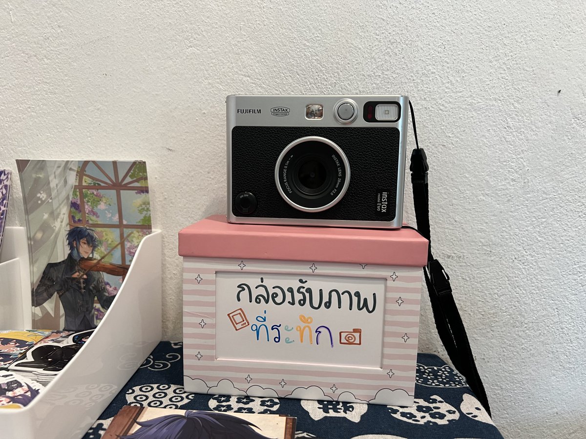 ArkirahProject's tweet photo. · •  ٠ ✤  กิจกรรมพิเศษ ٠ ✤ ٠  • 
「 ✦ Special Activity ✦ 」
                   🍦💀✨

สำหรับผู้ที่เดินทางมาทานไอติมที่ร้าน สามารถรับสิทธิ์ ถ่ายภาพโพลารอยด์ 2 แผ่น 

จะเก็บเป็นที่ระลึก หรือจะฝากส่งให้พี่อ้าก ในกล่องรับภาพ ได้เลยนะคะ 🥰📸

#Arkirah_BDProject #Arkdelivery #Priscillaicecream