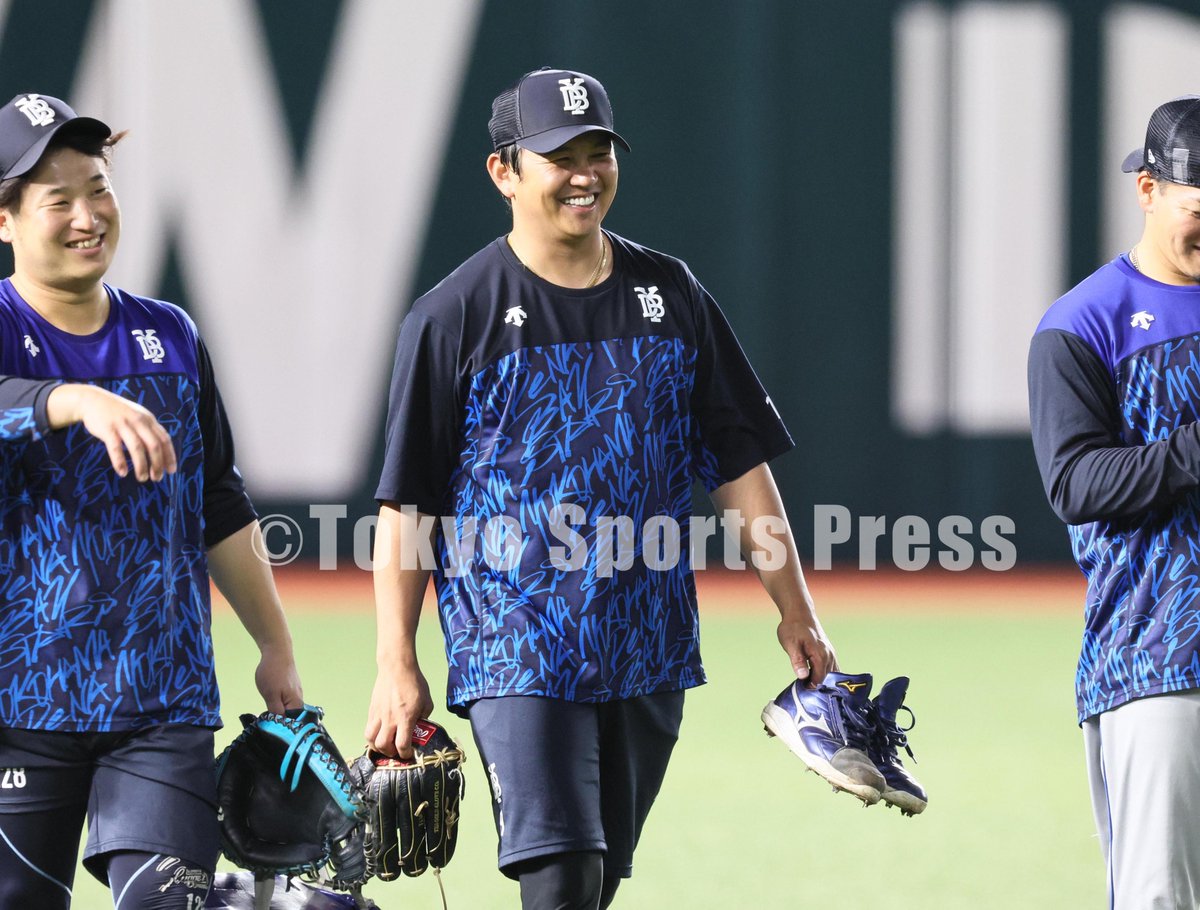 tospophoto's tweet photo. 【プロ野球】2026年10月26日
日本シリーズ DeNA練習

#東克樹 #度会隆輝 #深沢鳳介 #山崎康晃　

#baystars #東スポ https://t.co/5RBTMfeCfs