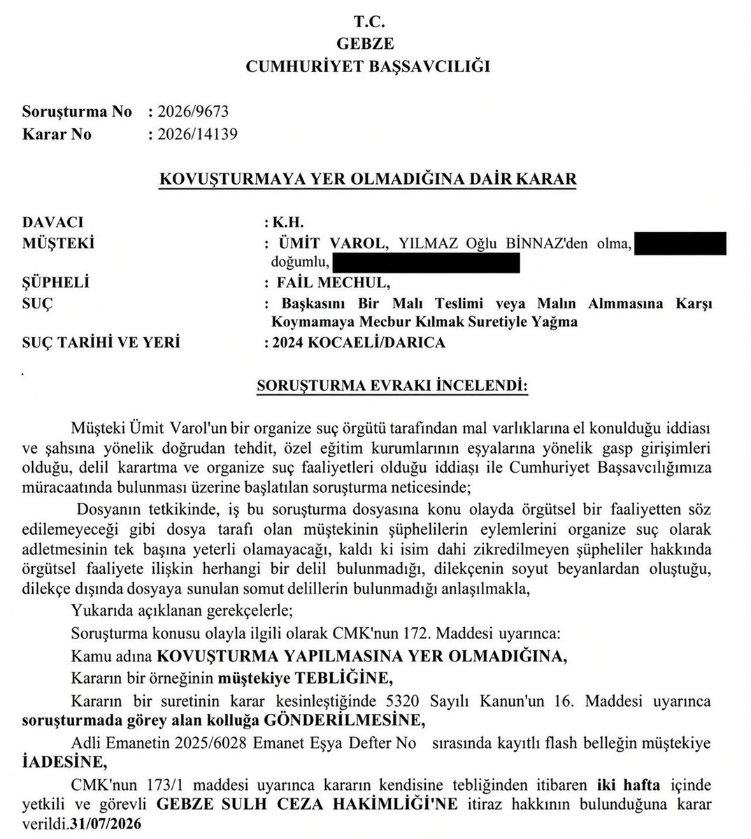 MITVAROL06's tweet photo. Okullarımızı silahla gasp eden, sahte belgelerle malvarlığımı yağmalayan, kaçakçılık yapan, kara para aklayan FETÖ bağlantılı suç çetesinin mağdurlarından birisiydim.

YIL 2022…Örgütün tetikçiliğini yapan mankurtları, suç itiraflarını içeren ses kayıtlarını da sundum…

İŞTE ÖRGÜTÜN TETİKÇİLERİNDEN SADECE BİRİSİ 
👇👇👇

🛑 “BİRİ TUZLA’DA BİRİ ATAŞEHİR’DE İKİ OKULU SİLAH ZORUYLA BOŞALTTIRDILAR BANA…”

🛑 “HIRSIZ DEĞİLİM GASPÇIYIM. ONLARIN ADINA GASP ETTİM ! SONRA DA ONLARI GASP ETTİM…”

🛑 “SÖZ VERDİNİZ ARABALARI GETİRİN DEDİM. BEYAZ BMW’yi, CLIO’yu, JEEP’i ALDIM…KÖYDE VİLLA YAPTIRDIM” 

🛑 “ENDER’E JEEP’İ VERDİM. HARUNDAN PARA DA ALDI” 

🛑 “1 MİLYON TL DAHA ALACAĞIM….ARİF, ARTIK 1 MİLYONU 10 MİLYON MU ÖDER 100 MİLYON MU YOKSA CANINI MI VERİR ! ŞU İLÇE BAŞKANLIĞI BİTİNCE BAKACAĞIZ !”

🛑 “HARUN SALAK, HARUN’UNDA İKİ OKULUNU ELİNDEN ALDILAR” 

🛑 “SEN BİLDİĞİM 4. VEYA 5. ADAMSIN. ORADA İŞİ YAPAN ARİF, EĞİTİMCİ KİMLİĞİ İLE YAPAR. NİTELİKLİ DOLANDIRICIDIR.”

🛑 “ENDER ŞİMDİ ONLARI YUMURTLATIYOR. YUMURTLATSIN BAKALIM…”

🛑 “ENDER İLE ARİF’İ TANIŞTIRAN BENİM.  YOKSA O KİM Kİ DEVLETİN EN ÜST MAKAMLARIYLA GÖRÜŞECEK” 

🛑 “BAK ŞİMDİ BAK ADAMI S.KERİM, CANINI YAKARIM !”

YIL 2024 : 

2 defa ses kayıtları kayboldu, 3. defa sundum…

Görevlendirilen sözde Bilirkişinin suç içerikli konuşmaları kesmesi ve değiştirmesi ile şikayetlerim ÖRTBAS edildi.

YIL 2025 :  

Yeni bilirkişinin raporu ile işlenen suçlar ortaya çıktı. 

YIL 2026: 

Dosya yeniden açıldı…

“CANINI YAKARIM” ifadesi dışındaki konuşmalar göz ardı edildi. Şahsıma karşı tehdit suçu işlendiği gerekçesiyle daha önceki tehditler gibi dosya parçalandı…

Kurban olduğum dosyada tetikçi ile masaya oturtmak için  uzlaşma savcılığına gönderildim ! 

🛑Zaten dosya yeniden açıldığında 7 sayfalık ek KYOK kararı çoktan hazırlanmış, zabıt katibine göndermesi için teslim edilmiş ! 

Örgütün şikayetlerimden vazgeçirmek için yaptığı zincirleme  tehditler devam ettiği somut şekilde belgelenmesine rağmen dosyayı kapatmaya çalışan, görmemezlikten gelenler susuyor ! 

HAYATIM KAZA GÖRÜNÜMÜYLE SONA ERDİĞİNDE FAİLLERİ VE SORUMLULARI ORTADADIR ‼️
@adalet_bakanlik @HSKKurumsal 
@abakingurlek @AbTeftis @turankuloglu
