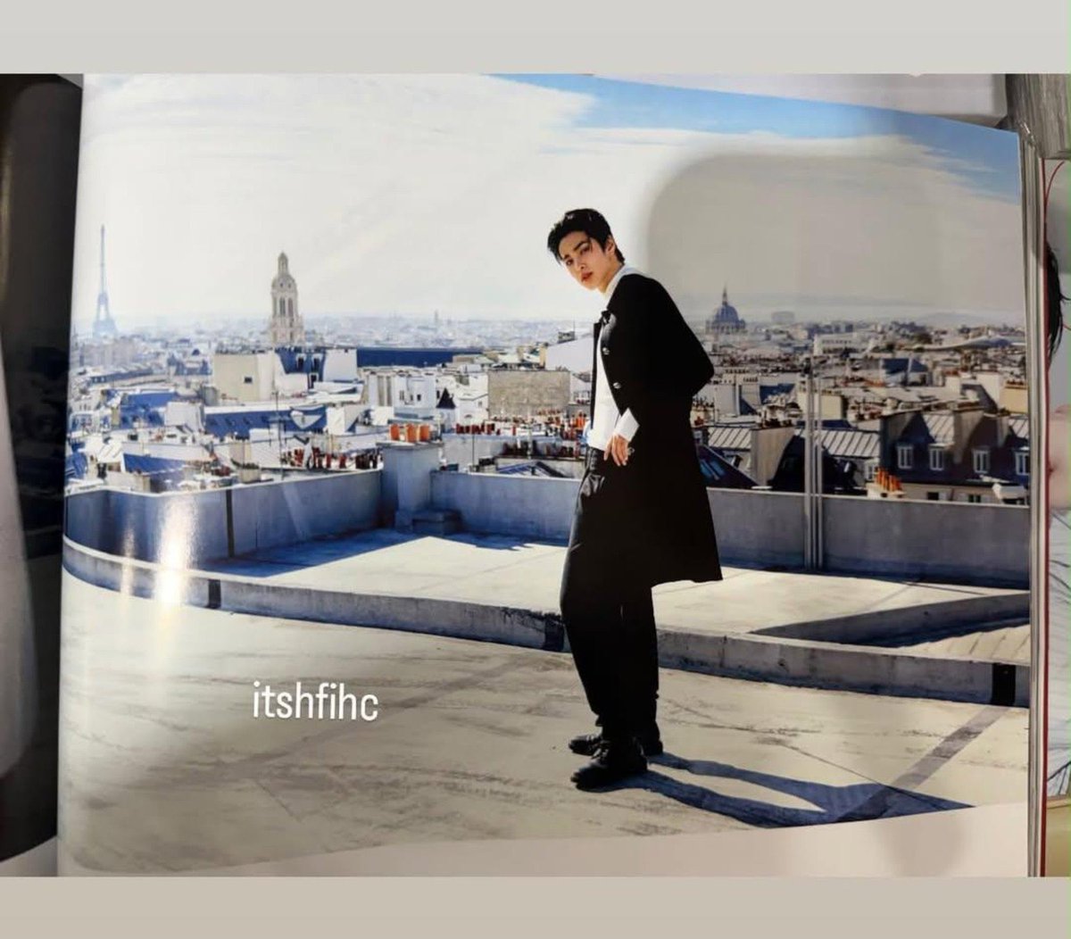 ahnknhqki's tweet photo. GEN ASK! KENAPA FOTO SEKECE INI GAK DI UP VOGUE? KYKKK HELLOOOOOO INI CAKEPNYA UDAH MENEMBUS LANGIT KETUJUHUHHH, HELLOO??? HELLOOOO??? https://t.co/fXI7VZbU3h