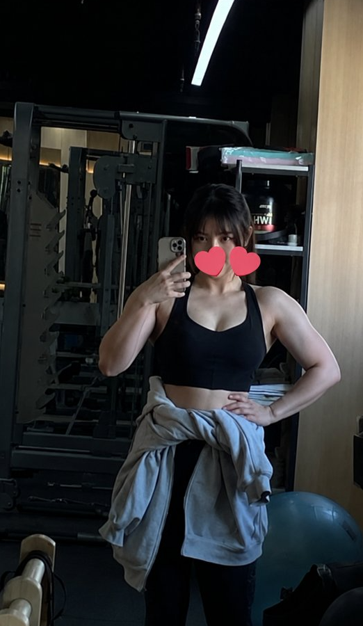 XiaoGual0034's tweet photo. 筋肉モリモリの女を彼女にどおですか…？ https://t.co/WgUZRDQJY2