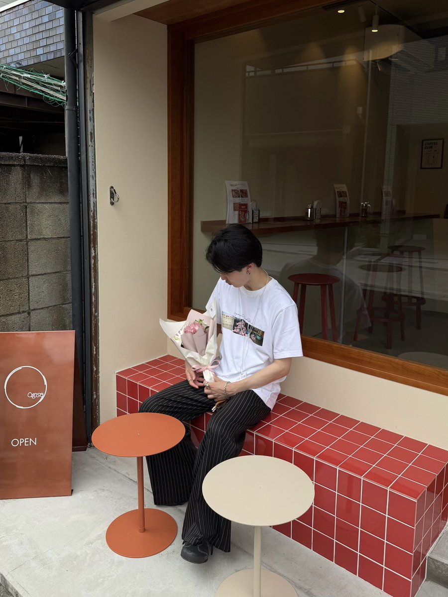 sss_ota_'s tweet photo. リニューアルした外観素敵すぎた”ogiso cafe” https://t.co/2YmW014dYA