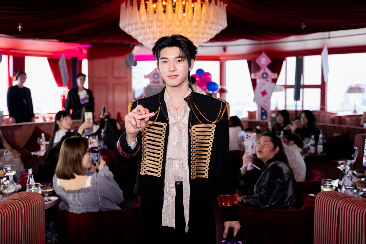 babybrightclub's tweet photo. 🎪 𝐂𝐀𝐑𝐍𝐈𝐕𝐀𝐋 𝐅𝐀𝐍𝐓𝐀𝐒𝐘 🎪  
𝐂𝐨𝐥𝐥𝐞𝐜𝐭 𝐘𝐨𝐮𝐫 𝐌𝐚𝐠𝐢𝐜 𝐌𝐞𝐞𝐭 𝐓𝐄𝐄𝐓𝐄𝐄𝐏𝐎𝐑 🪄💫  
One Magical Day. One Exclusive Experience.

แฮปปี้กันมั้ยค้าบพี่วาวา เบบี้ขอบคุณพี่วาวาทุกกคนที่มาร่วมสนุกด้วยกันนะคะ แล้วมาเจอกันใหม่ในโอกาสหน้าน้าาา 🐶🐻‍❄️

#BabyBrightMakeup #TeeTeePorBabyBright  
#CarnivalFantasyxTeeTeePor #TEETEEPORMAGICMOMENTS  
#TeeTeePor