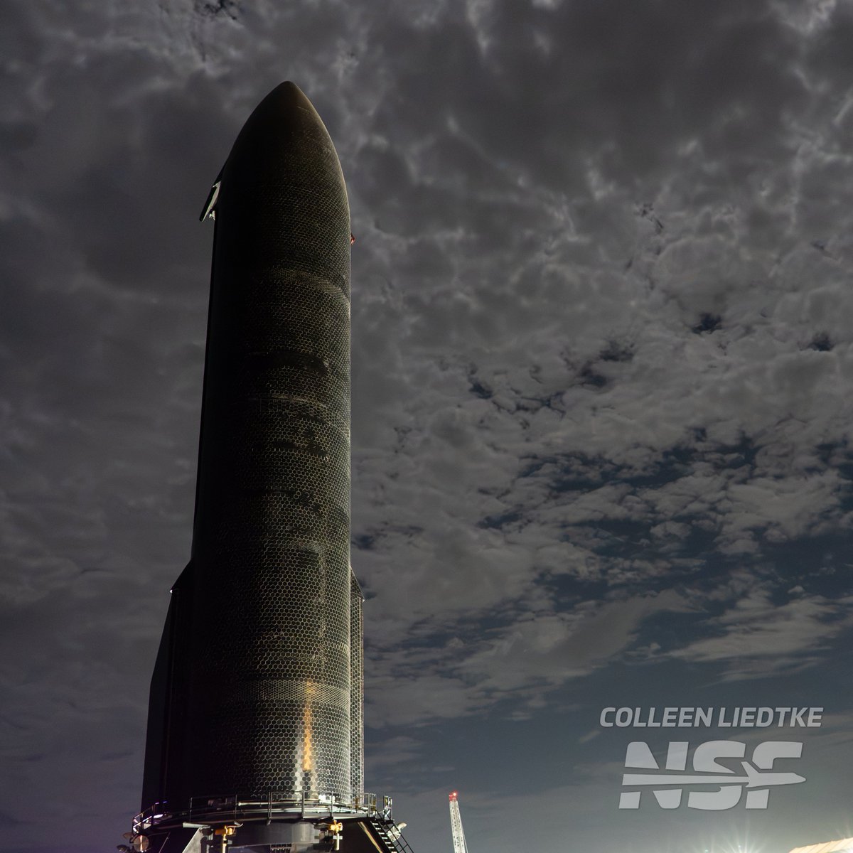 colleenadastra's tweet photo. Ship 43 coming back and Ship 42 leaving 👋

@NASASpaceflight | https://t.co/tPjkWXgBZC https://t.co/TYoP1UaNjU