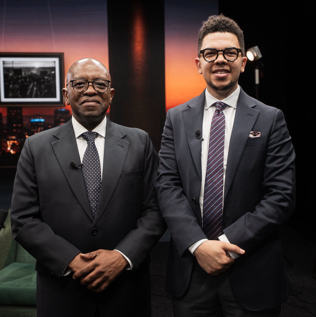 SizweMpofuWalsh's tweet photo. Justice Madlanga! 🔥⚖️ https://t.co/Gl36BsT3cZ