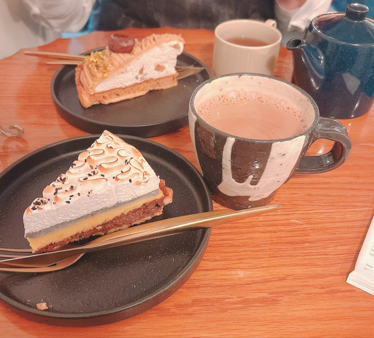 uripipipipipi's tweet photo. 今日はタルトを食べました https://t.co/xl9QKdAxue