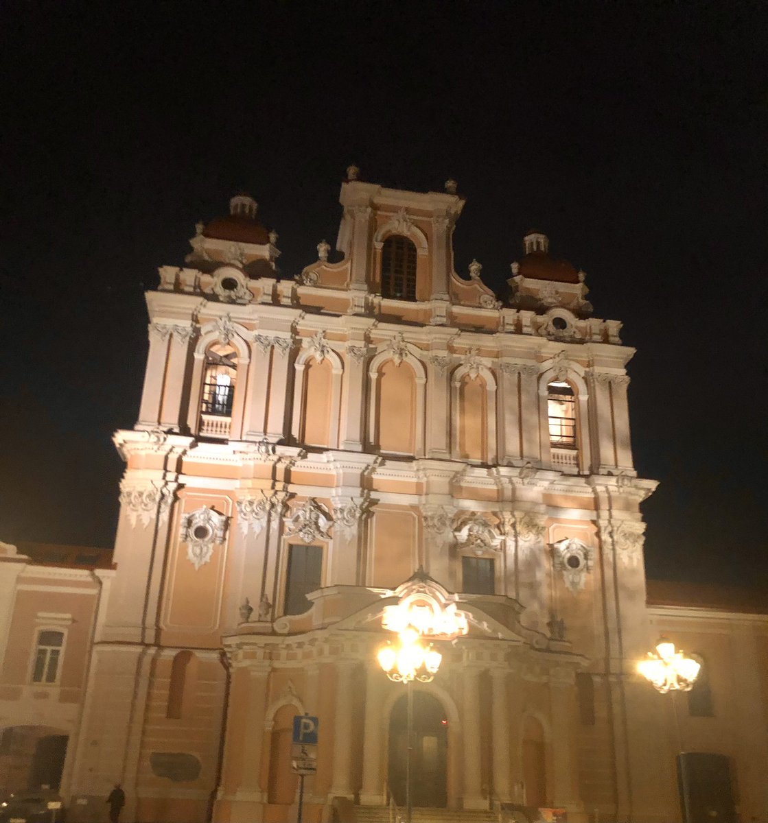 burcinbuke's tweet photo. #vilnius https://t.co/XYqb5BWdsv