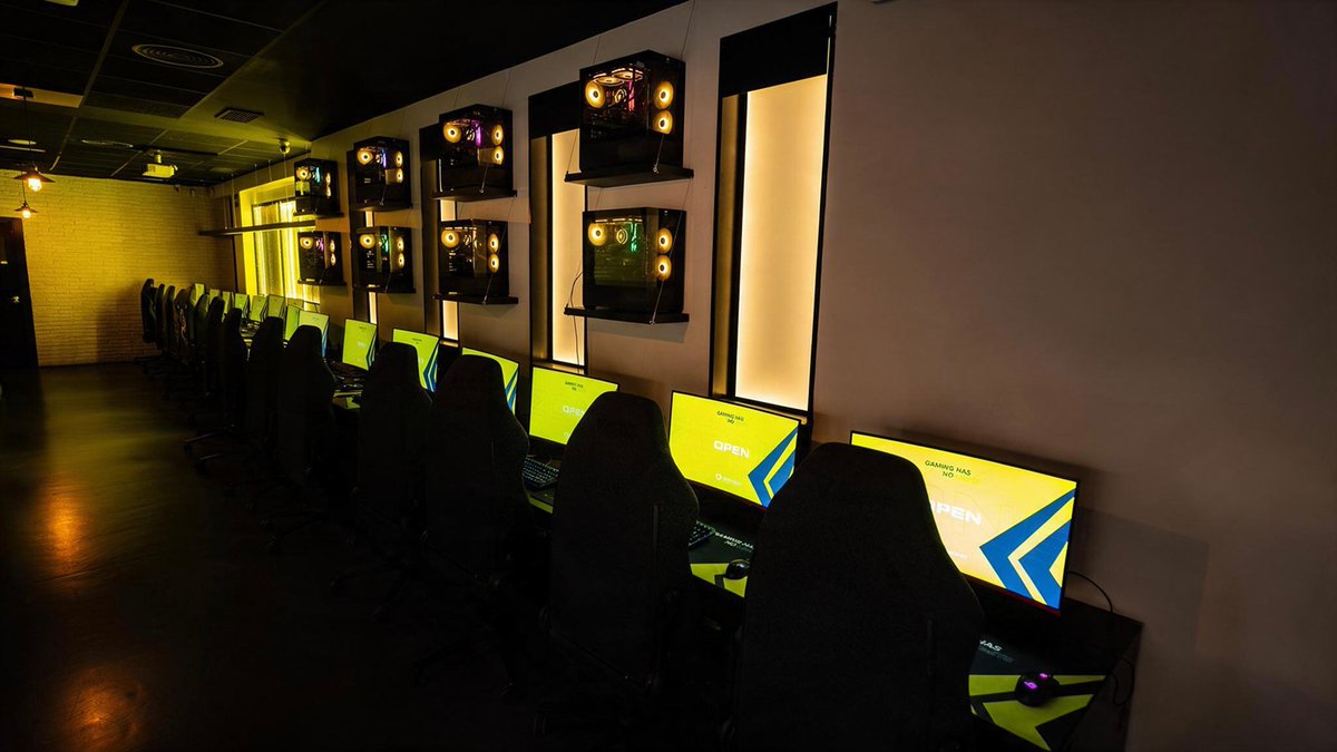 Diamondec_group's tweet photo. Más de 150 PCs gaming, PS5 y simuladores con volante. Están aquí:

Madrid Vergara: Príncipe de Vergara, 90
Madrid Moncloa: Fernando el Católico, 84
Barcelona: Sepúlveda, 84
Valencia: Peris i Valero, 52

Elige tu centro y reserva tu plaza aquí 👇
https://t.co/xTTQzgUyFO https://t.co/irydfU43sY