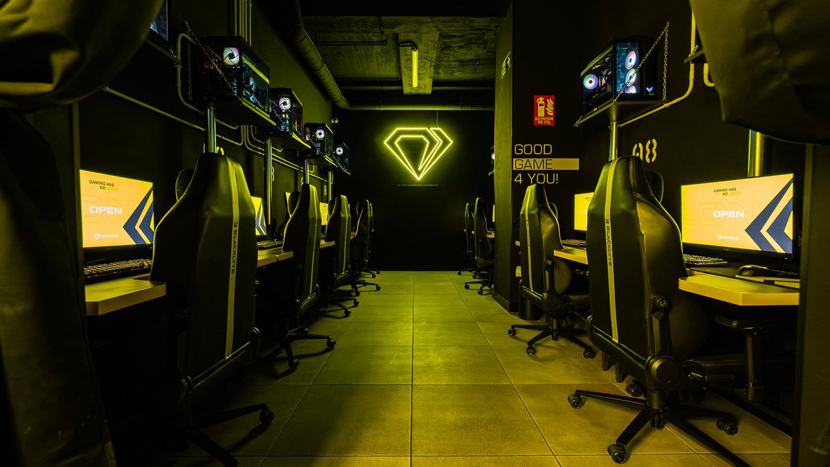 Diamondec_group's tweet photo. Más de 150 PCs gaming, PS5 y simuladores con volante. Están aquí:

Madrid Vergara: Príncipe de Vergara, 90
Madrid Moncloa: Fernando el Católico, 84
Barcelona: Sepúlveda, 84
Valencia: Peris i Valero, 52

Elige tu centro y reserva tu plaza aquí 👇
https://t.co/xTTQzgUyFO https://t.co/irydfU43sY