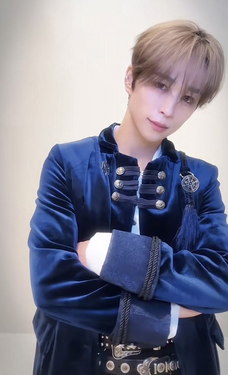 tky__mini's tweet photo. さすがに登場から王子様すぎる🥲🤍

威尊くんのこの髪色も王子様って感じでだいすき😭 https://t.co/ybULFuZ6Nc