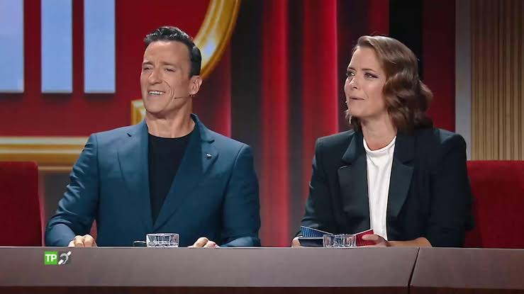 Dos30TV's tweet photo. 🎭 La gala 2 de #LaGranAudición firmó el sábado un 3.7% de share en pleno prime time de @canalsur
🤔 Una media de 61.000 espectadores apoyaron esta 2ª entrega de #LGA2 que se deja un 34% de audiencia respecto a su estreno
Seguiremos atentos a su evolución...
#QueVivaLaTele https://t.co/aa0DFpgeJp