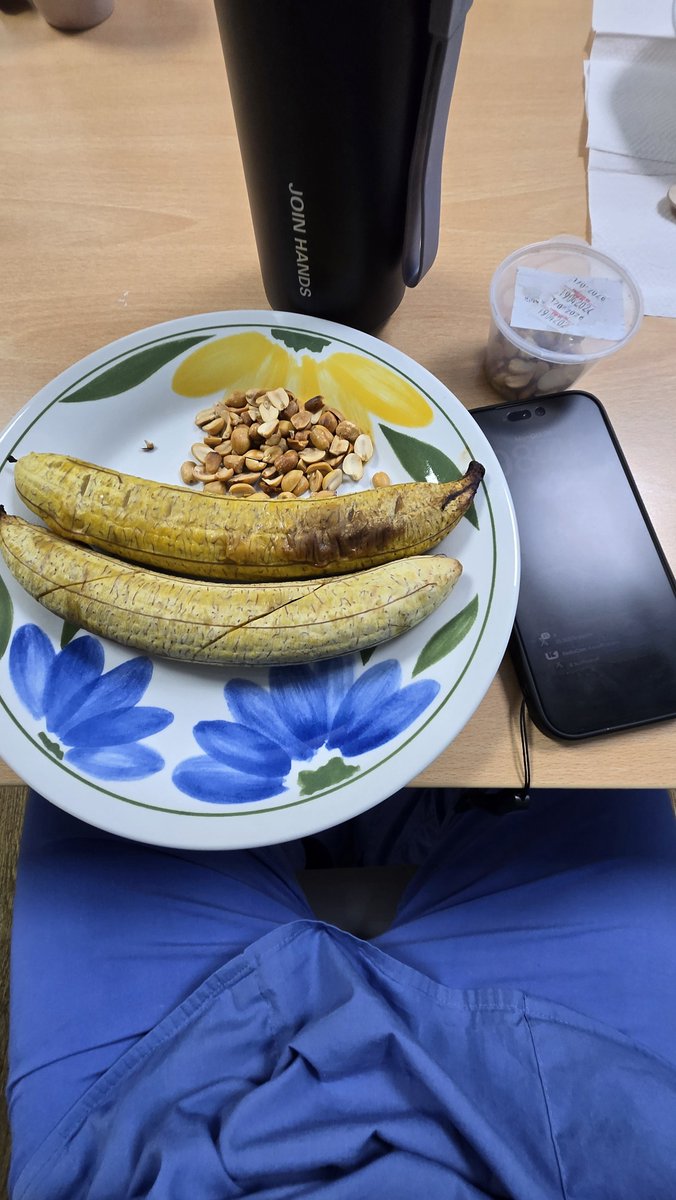 NatureOf_Peace's tweet photo. Breakfast. Let me quickly put this in before I get busy. 

You in or not 😋 https://t.co/a1lQsj9FpK