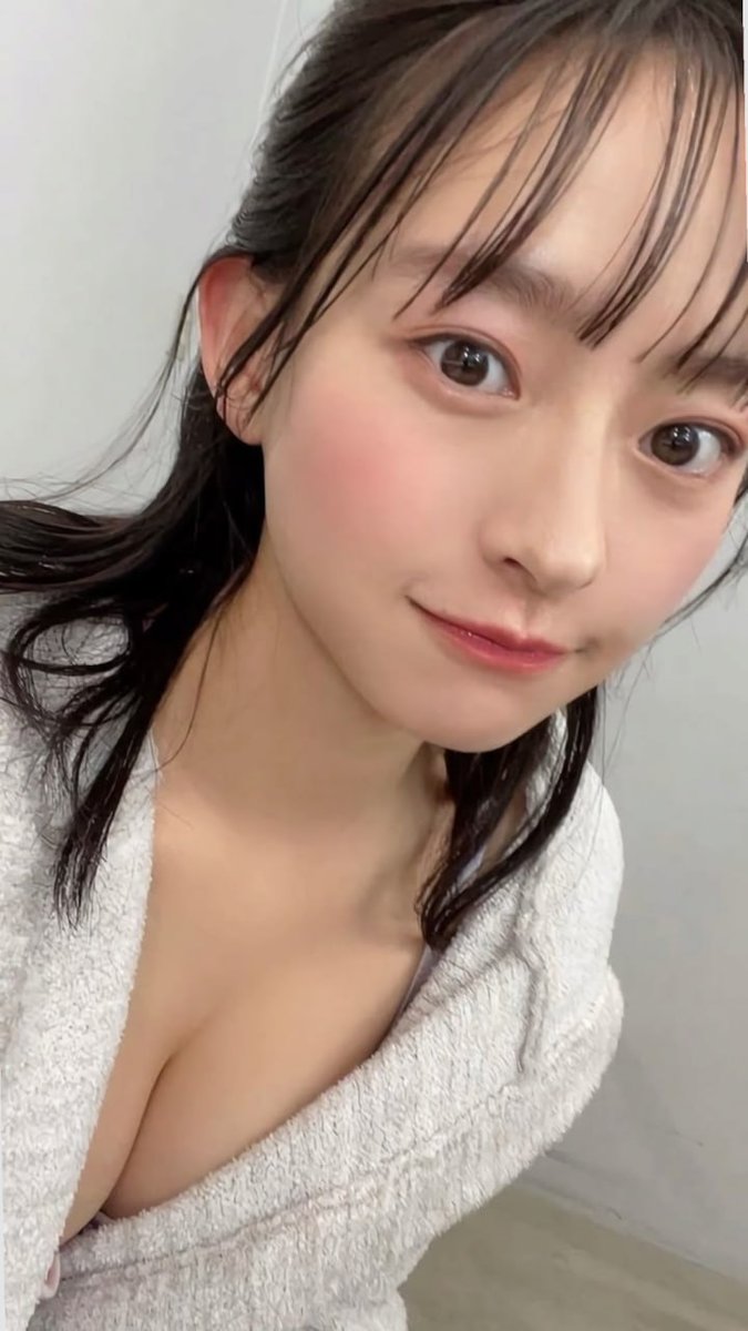 nuidehyo's tweet photo. スタイル抜群の日本の女子大生で、サービス精神がすごく、まさに完璧な彼女！ #彼女 #女子大生 #日本人 #ヌード #服を脱ぐ #巨乳 #AIによる制作 https://t.co/Rcqr5QU8uz