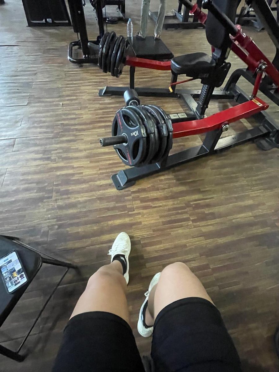 GMiyamotoo's tweet photo. Hi bro, it's Monday again did you hit the gym today ?
Let's pump some chest, shoulders and triceps today.
Injective fitness challenge.

Day 7/21
@injective #InjectiveFit21 https://t.co/RgJcAD4iUN