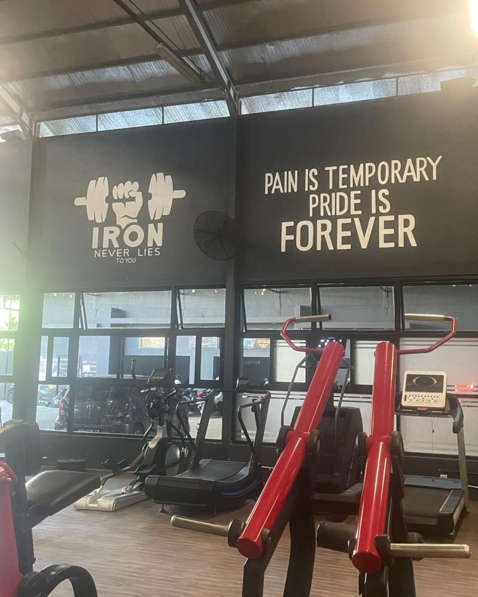 GMiyamotoo's tweet photo. Hi bro, it's Monday again did you hit the gym today ?
Let's pump some chest, shoulders and triceps today.
Injective fitness challenge.

Day 7/21
@injective #InjectiveFit21 https://t.co/RgJcAD4iUN