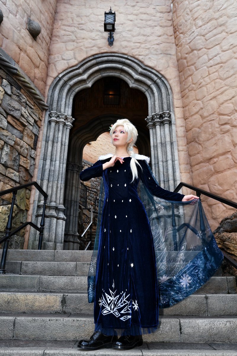 kissxoxo91's tweet photo. #Dハロ仮装2026
#Dハロ2026 

アナと雪の女王  
家族の思い出🎄.*
エルサ❄️⋆.˚
📸@mashiki_k715 https://t.co/2sRSWNZefa