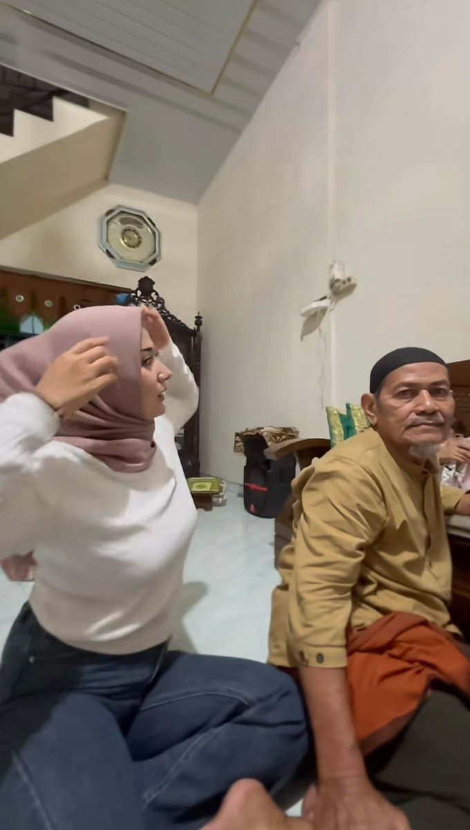 sbempat's tweet photo. https://t.co/lTikvcJmzw https://t.co/2x5BT2nQCi