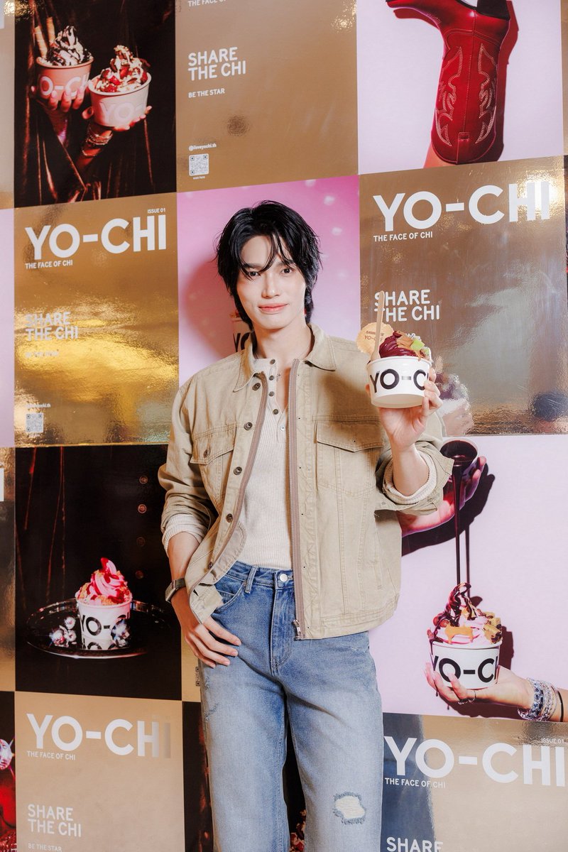 StarlightYnews's tweet photo. หล่อมาก “วิน เมธวิน” ร่วมฉลองเปิด Yo-Chi แบรนด์โฟรเซ่นโยเกิร์ตดังจากออสเตรเลียปักหมุด centralwOrld สาขาใหญ่ที่สุดใน Southeast Asiaชูคอนเซปต์ ‘ผับที่ไม่มีเบียร์’ 
อ่านข่าวเพิ่มเติม➡️https://t.co/kR9UHEYns9
WIN YOCHI GRAND OPENING 
#yochithailandxWin
#winmetawin
#yochithailand https://t.co/DXaIiSjr14
