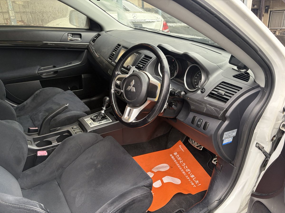 TC_FD2's tweet photo. #車売ります
エボ10  SST  10.5万キロ
TE37  9.5J＋22
柿本マフラー
HKS車高調
車検R9.1まで
150万
オートローン可
当店下取車

名変はこちらでやります
足立、春日部登録以外は行政書士へふるので別途3万円
カーセンサー掲載時は168万予定なので、掲載までお安く募集します
現車は埼玉県草加市です https://t.co/U8rJgI66nL