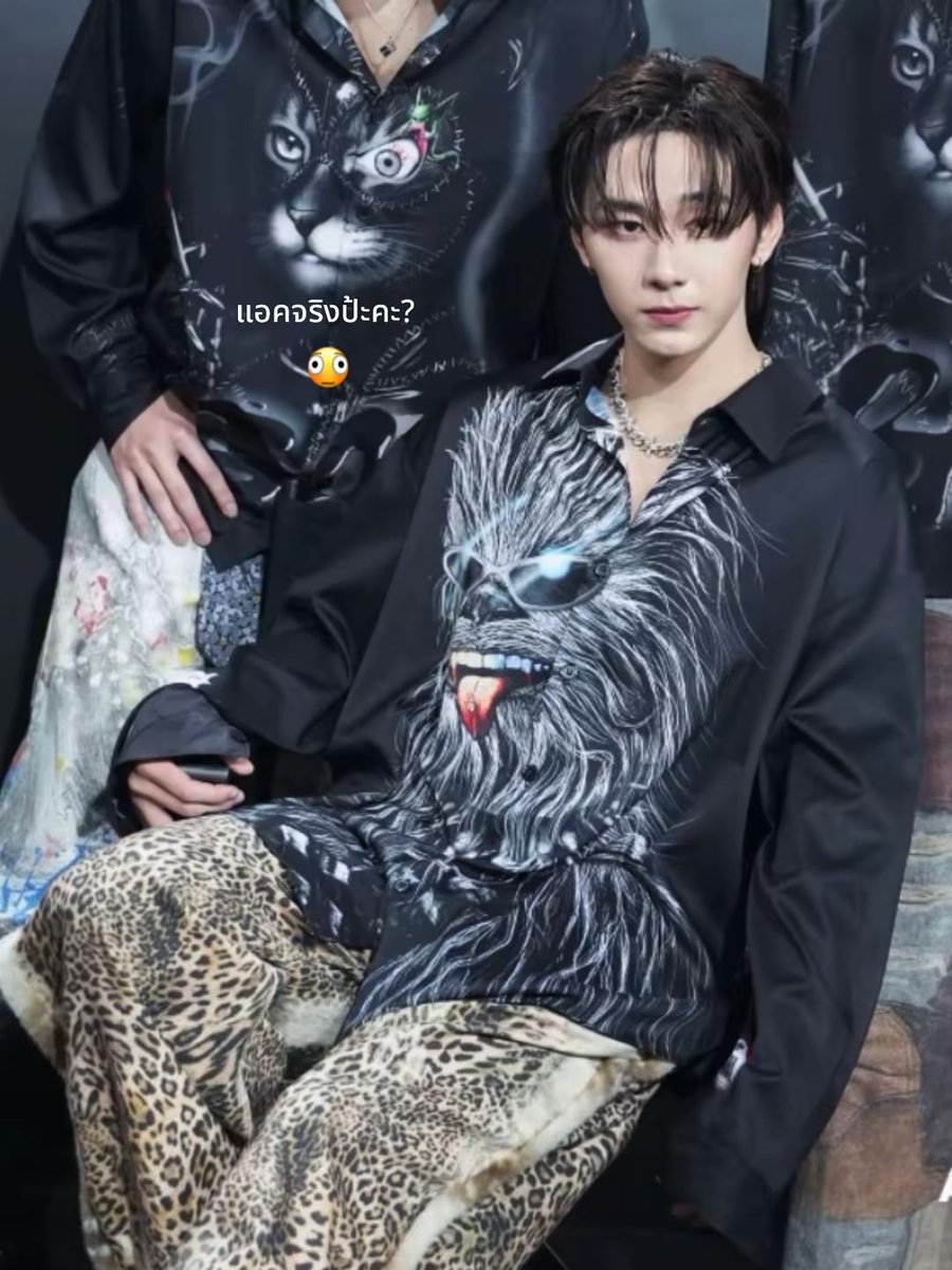 ATONSTATION's tweet photo. พี่ไม่ได้ติดแอค แต่แอคติดพี่ 🙂‍↕️🔥

@aton_tnk #aton_tnk 

#ELLEFashionWeek2026xHooksxAton https://t.co/lrCVvcodO7