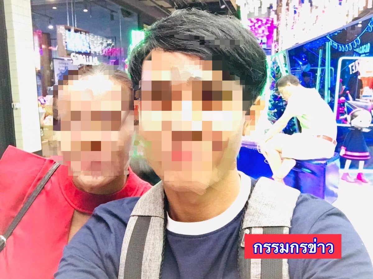 sorrayuth9111's tweet photo. ไวแท้! เจอตัวแล้ว ‘ชัยรัตน์’ อดีตสมาชิกพรรคก้าวไกล ผู้ใช้บัญชี ‘Godd Dam’ ปล่อยข่าวเท็จ สลิปโอนเงิน 7 ล้านบาท จ่ายค่าน้ำชา ‘อนุทิน’ ตำรวจเร่งนำตัวดำเนินคดี

วันที่ 26 ต.ค.69 จากกรณีการปล่อยข่าวเท็จ เพจ Godd Dam เผยแพร่ข้อมูลเกี่ยวกับการแสดงสลิปการโอนเงินจำนวน 7 ล้านบาท ไปยังบัญชีระบุชื่อ นายอนุทิน ชาญวีรกูล นายกรัฐมนตรี โดยอ้างว่าเป็นค่าน้ำชานั้น ทางธนาคารกสิกรไทยได้ตรวจสอบพบว่าไม่เป็นความจริง ไม่พบเลขบัญชีดังกล่าวในระบบ K PLUS และตามระบบสามารถโอนได้สูงสุดเพียง 5 ล้านบาทต่อวันเท่านั้น

ล่าสุด มีรายงานว่า รัฐบาล โดยกระทรวงมหาดไทย , กระทรวงดิจิทัลเพื่อเศรษฐกิจและสังคม และสำนักงานตำรวจแห่งชาติ ได้ทำการตรวจสอบและพิสูจน์ทราบตัวบุคคลผู้ใช้นามแฝง Godd Dam ที่เผยแพร่ข้อมูลผ่านเพจแล้ว คือ นายชัยรัตน์ อายุ 26 ปี ชาวอำเภอชุมแสง จังหวัดนครสวรรค์ สำเร็จการศึกษาระดับปริญญาตรี สาขาคอมพิวเตอร์ธุรกิจ จากมหาวิทยาลัยแห่งหนึ่งในภาคเหนือ และเคยเป็นอดีตสมาชิกพรรคก้าวไกล 

ปัจจุบันพักอาศัยอยู่แถวเขตบางเขน กรุงเทพมหานคร ซึ่งขณะนี้เจ้าหน้าที่ตำรวจกำลังดำเนินการเพื่อนำตัวมาดำเนินคดีตามกฎหมายต่อไป