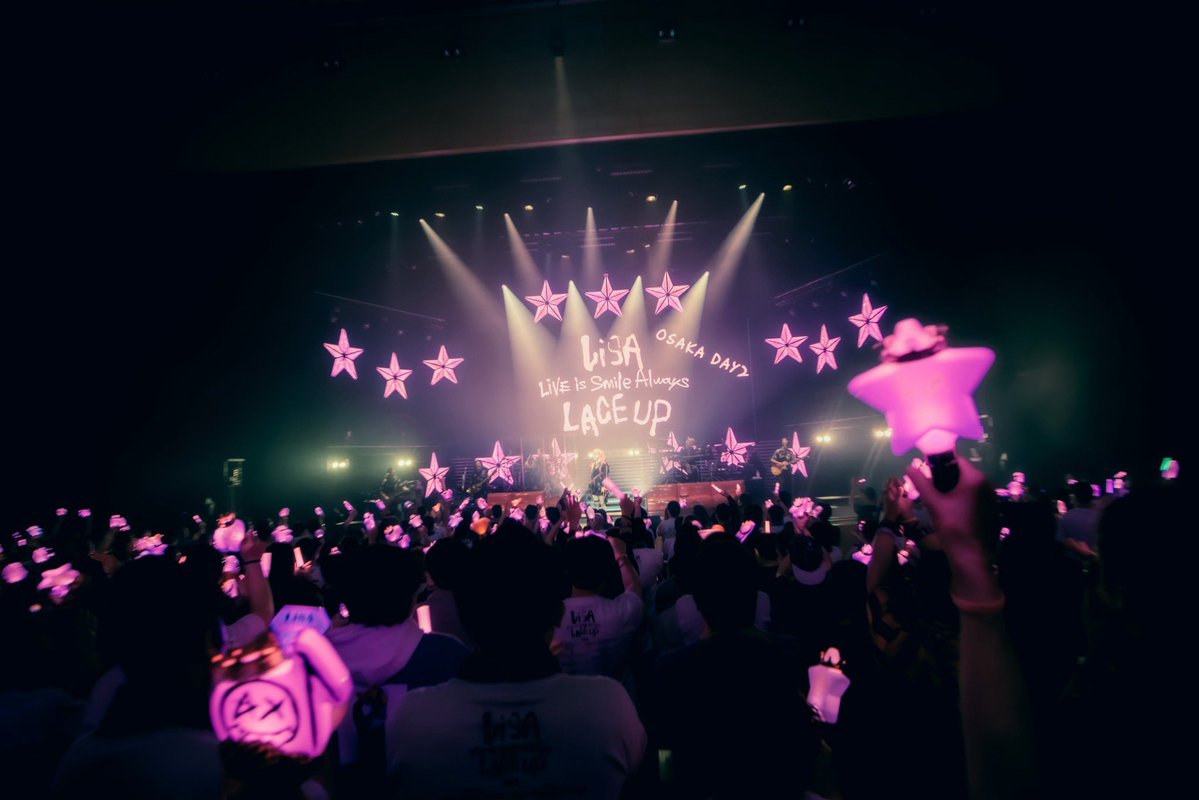 LiSA_OLiVE's tweet photo. おおさかーーーー！！！
誇らしさと、心強さ、熱さそして温かさとやかましさ😂笑
HOMEすぎた、大阪。ほんんんんとうにたのしかった！！
本当にHOMEだった。
大好き！ほんんんんとうに、大好き！一緒がいい！🫶

また帰ってくるね。必ず。また遊ぼうね、必ず！
行って来ます🏠
最高な大阪2daysを編み上げて、九州へ！🚚✯✯

11/1(日)…福岡サンパレスホテル&ホール
11/3(火祝)…iichikoグランシアタ(大分)

11/13(金)…帯広市民文化ホール(北海道)
11/15(日)…札幌文化芸術劇場 hitaru(北海道)
11/21(土)…レクザムホール(香川県県民ホール)
11/23(月)…松山市民会館(愛媛)
12/12(土)…砺波市文化会館(富山)
12/13(日)…本多の森北電ホール(石川)
12/18(金)…広島文化学園HBGホール
12/20(日)…米子コンベンションセンター BiG SHiP(鳥取)
【2027】
1/9(土)…TOYOTA ARENA TOKYO(東京)
1/10(日)…TOYOTA ARENA TOKYO(東京)
1/16(土)…仙台サンプラザホール(宮城)
1/17(日)…盛岡市民文化ホール(岩手)
1/28(木)…Niterra日本特殊陶業市民会館 フォレストホール(愛知)
1/30(土)…長良川国際会議場メインホール(岐阜)

#LiSA15th
#LACEUP_TOUR