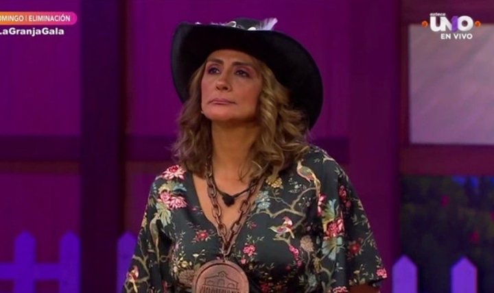claler1970's tweet photo. Por fin sali esta nefasta, vulgar  persona ahora vamos por kuno, mono #LaGranjaGala https://t.co/Ae2aBFb7Xs