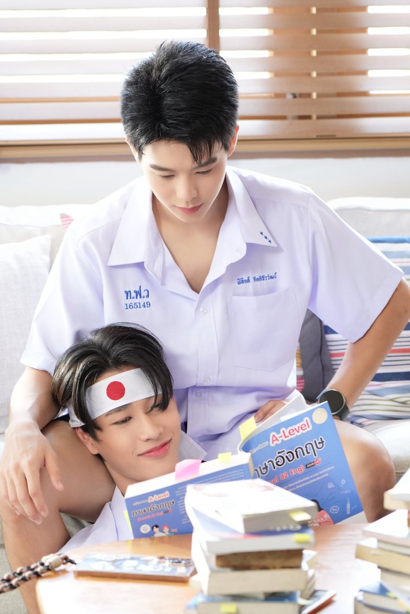tia51_official's tweet photo. Behind The Scenes 🎬
LOVEx3 หลักสูตร (รัก) ภาคบังคับ EP11 ❤️‍🩹

#LOVEx3_EP11
#LOVEx3
#tia51 https://t.co/pCepxXuzNH