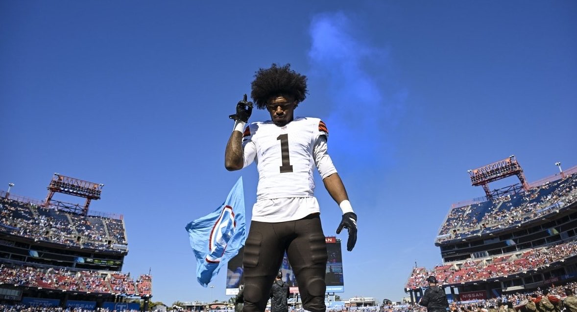 LatinoSports's tweet photo. Browns rookie wide receiver KC Concepcion records breakout game vs. Titans

#DawgPound #NFL #Browns #Football #LatinoSports #CLEvsTEN | @MundoNFL | @Browns 

🔗: https://t.co/1p6pW8VjgM https://t.co/uCsQfr55oM