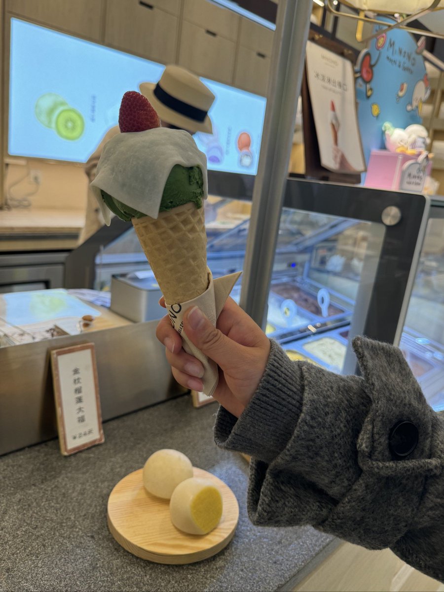 dj9b358's tweet photo. 【手塩にかけた自家製お菓子、明日店頭に並びます】 https://t.co/9rsxZDmrfE