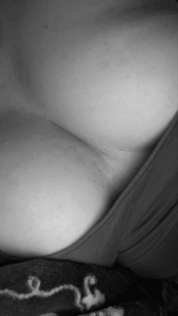 princessxwhre's tweet photo. My sleepy pills turn me into a good girl slvt
So needy and so horny
#nsfw #nsfwtwt #twtnsfw #slut #pornfuel #chubbyslut #grapeme #useme https://t.co/uTnOfTbJNm