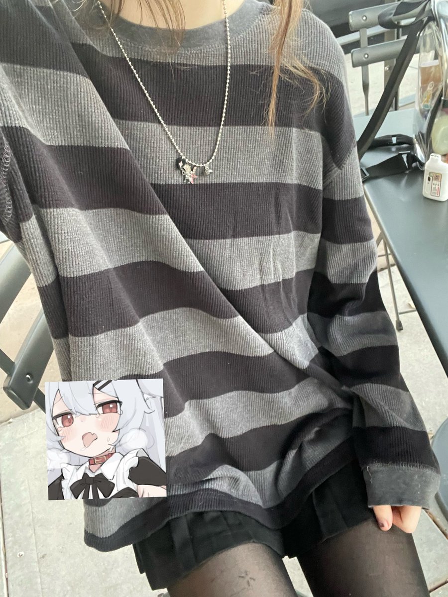 losrvampyr33's tweet photo. meow i hate how bad i looked today #bodycheck https://t.co/zajGgZ32M5