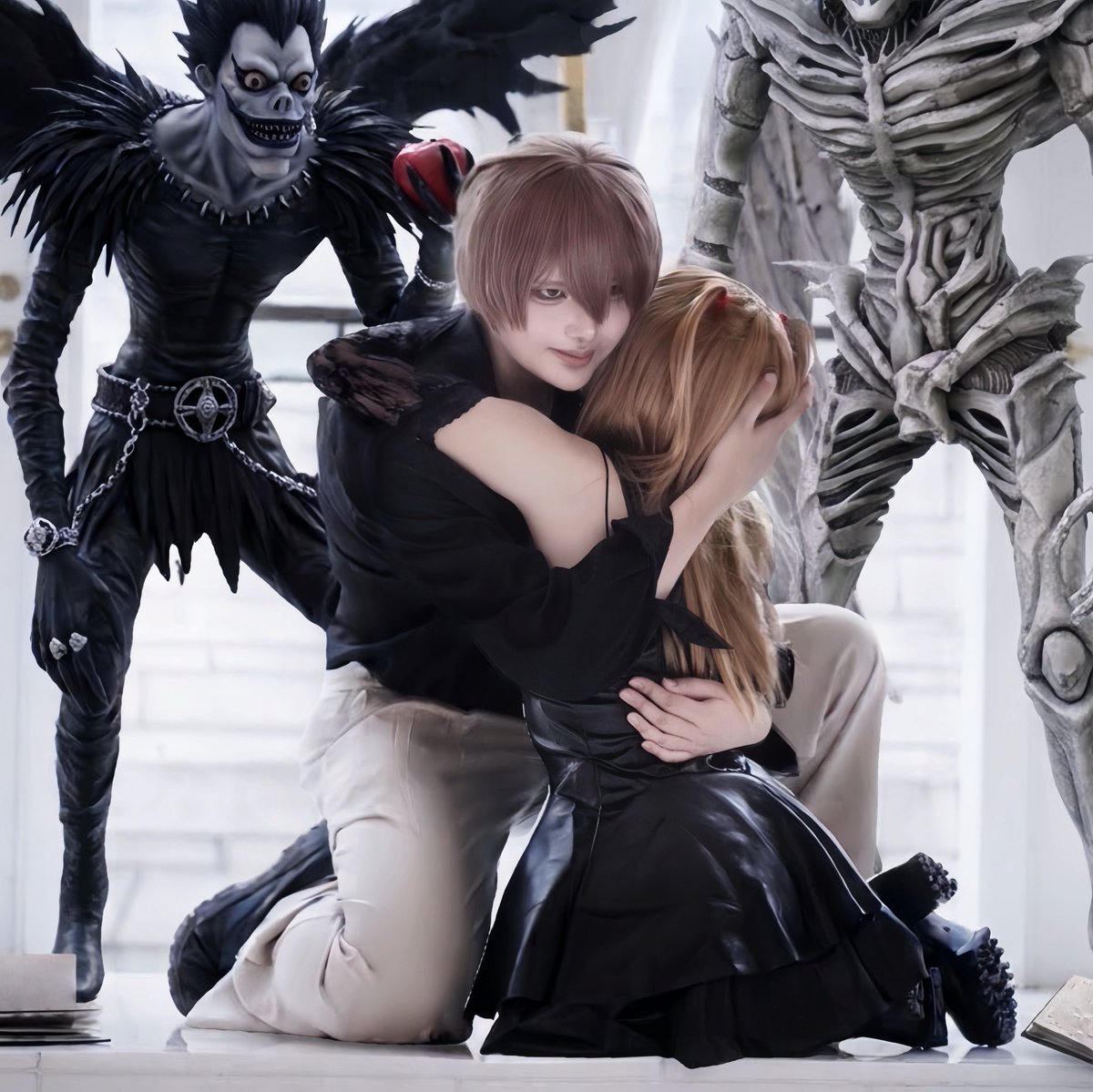 4shxo6's tweet photo. ※AI
#DEATHNOTE #Cosplay https://t.co/GG3yzKqgj8