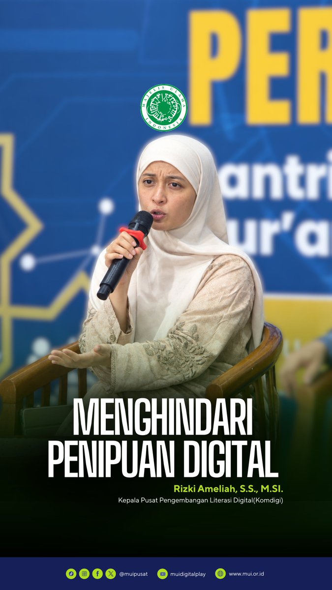 muipusat's tweet photo. Di era digital yang serba cepat ini, internet sudah jadi bagian dari keseharian kita ya. Tapi, di balik kemudahannya, penipuan digital juga makin marak mengintai.

Seperti yang disampaikan oleh Ibu Rizki Ameliah (Kepala Pusat Pengembangan Literasi Digital Komdigi), kunci utamanya ada pada peningkatan kecakapan digital kita sendiri. 

Yuk, mulai lebih teliti dan bijak saat bertransaksi online:   

- Pastikan platform atau toko online yang digunakan sudah berbadan hukum yang sah.

- Cek apakah sudah terdaftar di OJK (untuk layanan keuangan).

- Periksa rekam jejak digital, ulasan, hingga nomor rekening sebelum melakukan transaksi.

Komdigi juga menyediakan berbagai pelatihan literasi digital gratis loh, khususnya untuk menciptakan transaksi digital yang aman. Harapannya, edukasi ini bisa terus rutin berjalan dan menjangkau semua kalangan, termasuk lingkungan pesantren agar makin cakap digital.

#LiterasiDigital #CakapDigital #WaspadaPenipuan #Komdigi #MUI