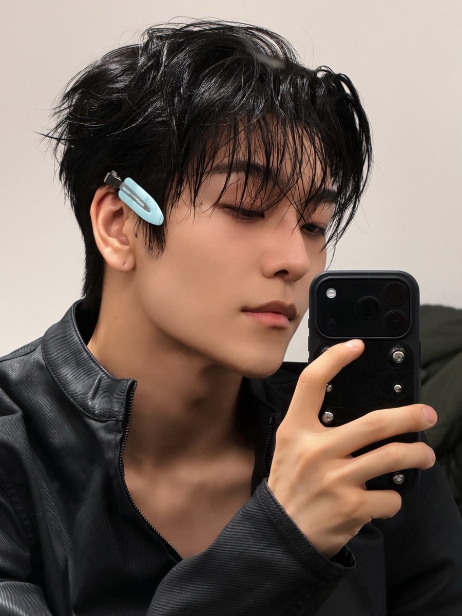 ALD1_official's tweet photo. 🎥

#ALPHADRIVEONE #ALD1
#알파드라이브원
#XINLONG #씬롱 https://t.co/4QgrySLX2F
