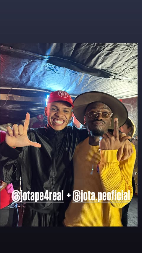 jotinhaaa23's tweet photo. IMAGENS QUE ENCANTAM, JOTAPE E JOTAPE https://t.co/l3wv9HQh7g