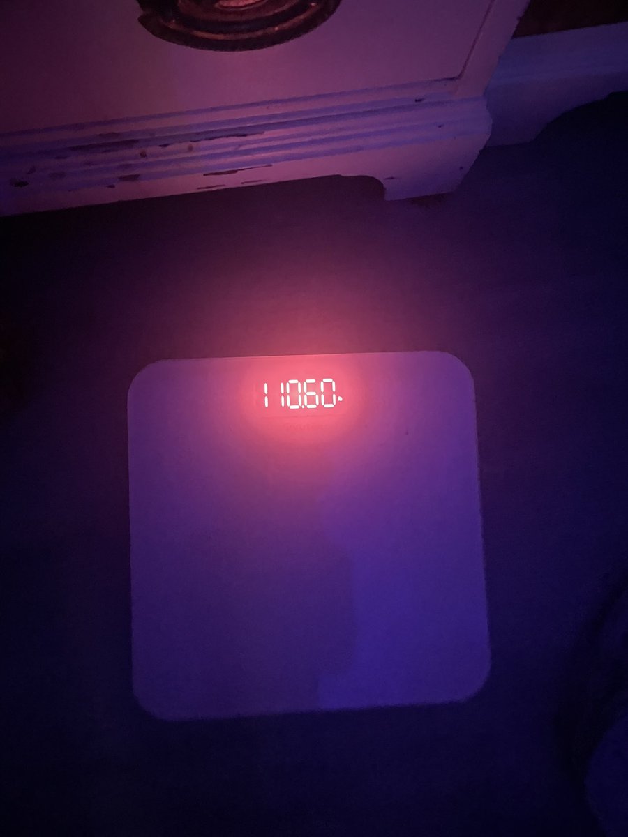 tainted37's tweet photo. daily weigh in day: 11 
i have wet hair so its adding a little + bc
#anatwt #fatspo #edrtwt https://t.co/s5prvuekhq
