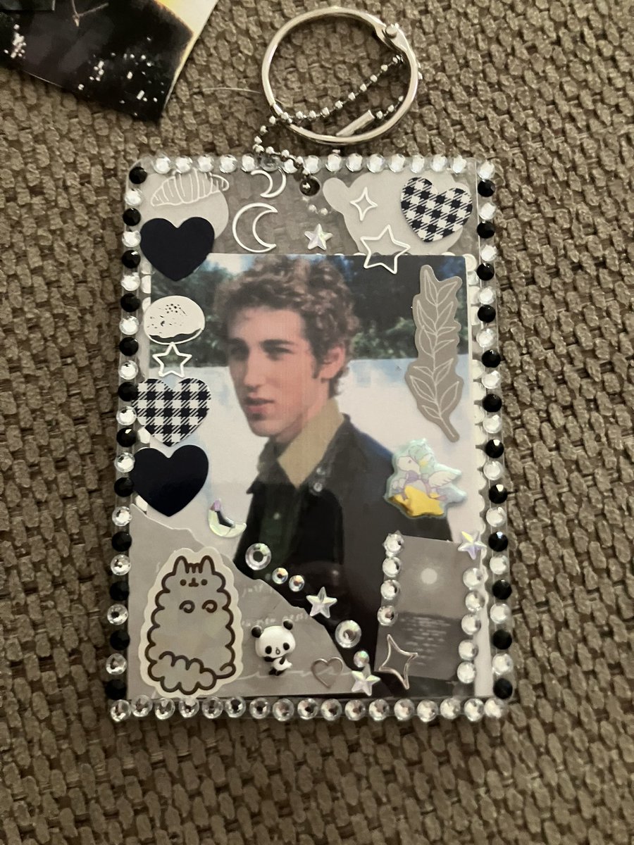 hellla787's tweet photo. taking this opportunity to show off my photocards again.  justice ones in progress as well https://t.co/XQ87LFnIOX
