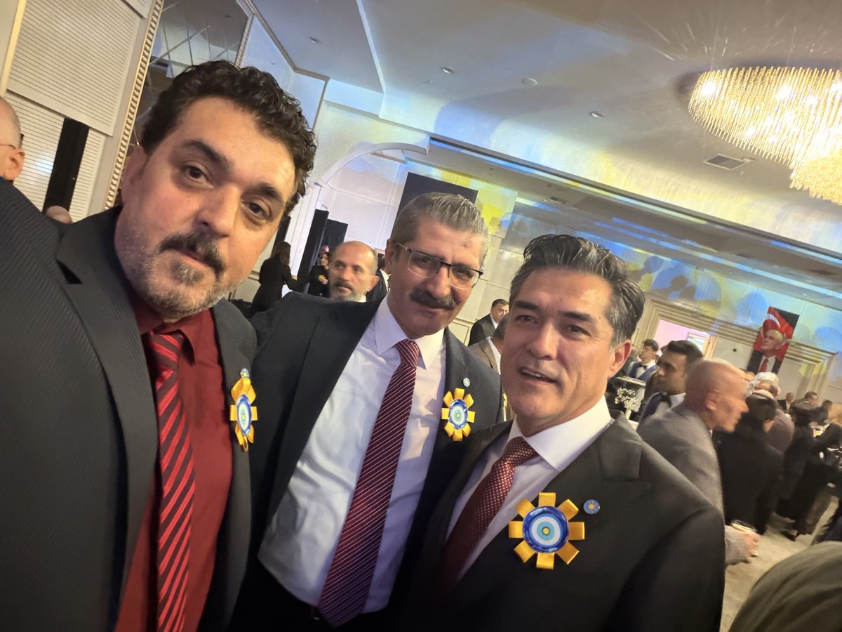 AbdullahEr81396's tweet photo. 9 yıllık mücadele, bitmeyen umut, sarsılmaz kararlılık… #İYİParti #9Yıl #İyilerinVakti #Müsavatdervişoğlu #Diyarbakır #turhançömez #buğrakavuncu #hasantoktaş #alieroğlu #abdullaherenkara https://t.co/bF9U7MOXbx