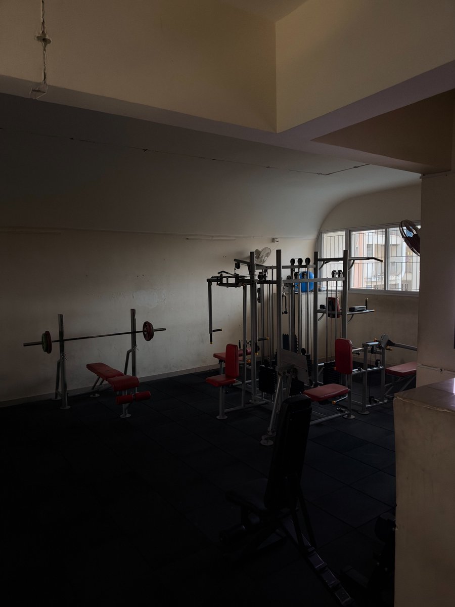 vinayakj02's tweet photo. Looking for a flatmate (replacement) | MJR Pearl, Kadugodi, 8th floor

next to metro station + bus stop
rent: ₹22.5k | deposit: ₹1L

Fully furnished with: TV, microwave, double d fridge, airfryer, cot+bed, water heater, RO water (AMC paid), power backup (1/n) https://t.co/R9K1TgFYYO