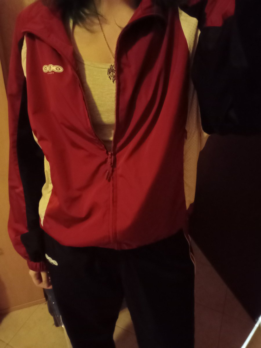 GG___010's tweet photo. face lwk shit, shh today's fit #ftm. https://t.co/YIvNj29wub