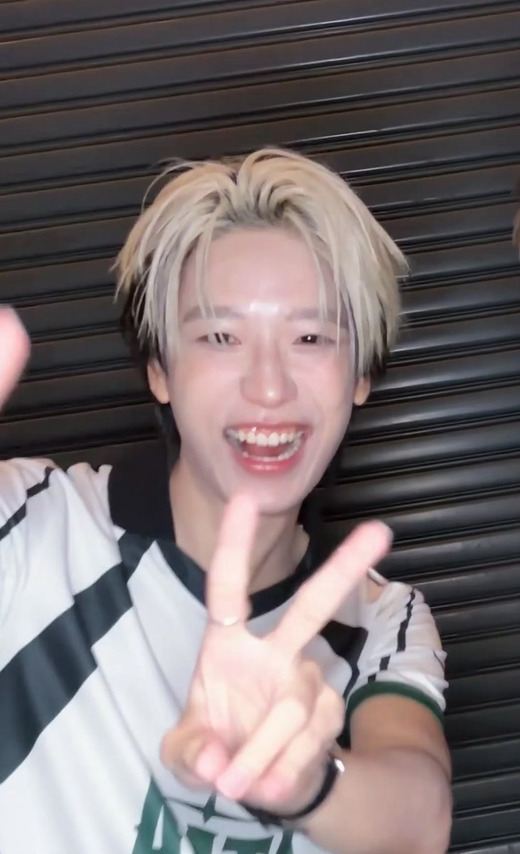 mamohyung's tweet photo. เอิ๊กอ๊าก ยิ้มหวาน น่ารัก สดใสทิสุด 😭😭 https://t.co/lwXhUhATpI