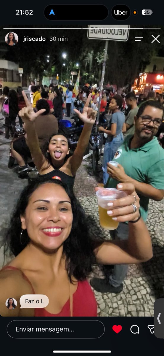 taurielbaggings's tweet photo. GOSTOSO demais ser resistência

Ser neta de jornalistas da fiocruz e UFRJ
Cm pais e familiares inteligentes e bem posicionados 
Ser artista, cientista e pesquisadora da UFRJ
Namorar uma mulher 

Cercada de gente do bem q não precisa ser salvo por religião falsa e estelionatária https://t.co/SuelNmJXVb