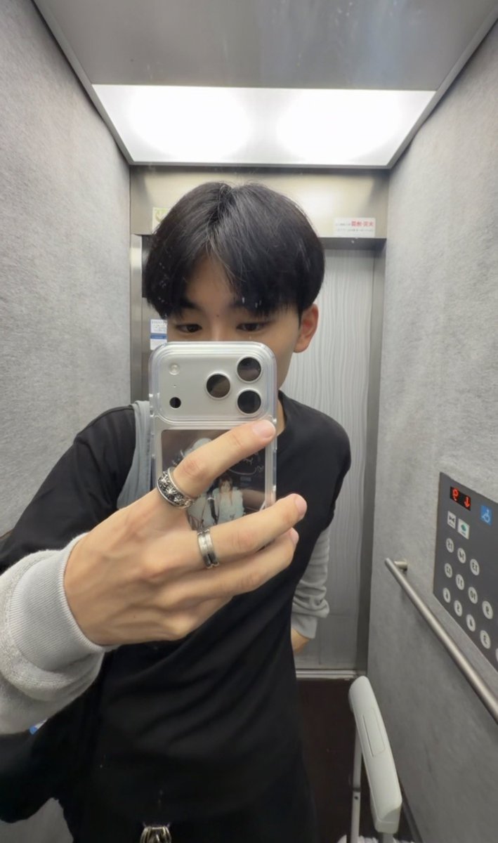 yoasmauu7's tweet photo. はなそ東京 https://t.co/7iDWGsOvug