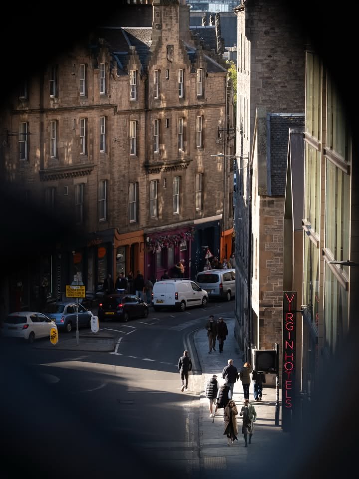InFiniteH0riZ0n's tweet photo. Edinburgh https://t.co/IBoWBqEoBX
