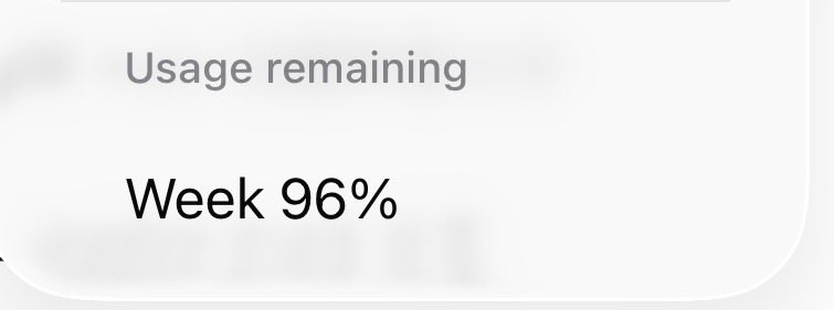 kingcarn's tweet photo. @thsottiaux it looks awsome，but 4% weekly usage in 12 minutes？ https://t.co/UxpAq3kzTZ