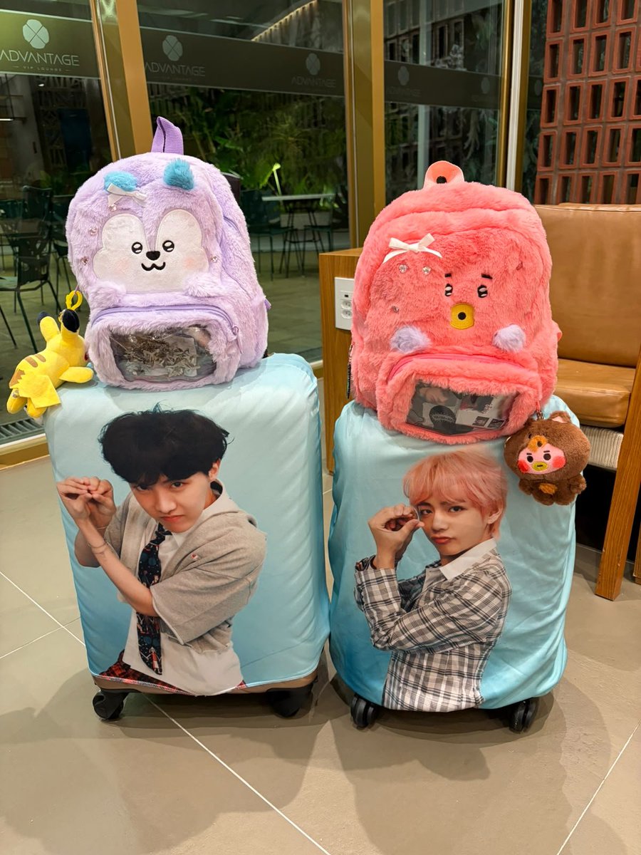 yejicollector's tweet photo. CHEGUEI NO AEROPORTO DE MACEIO😔😭 https://t.co/Nw71LnDxtI